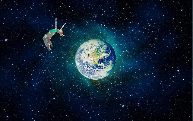 Nicolevisco's tweet photo. we're soarin, flyin, there's not a star in heaven that we can't reach #HappyEarthDayFriends http://t.co/tiE1eSC7wk