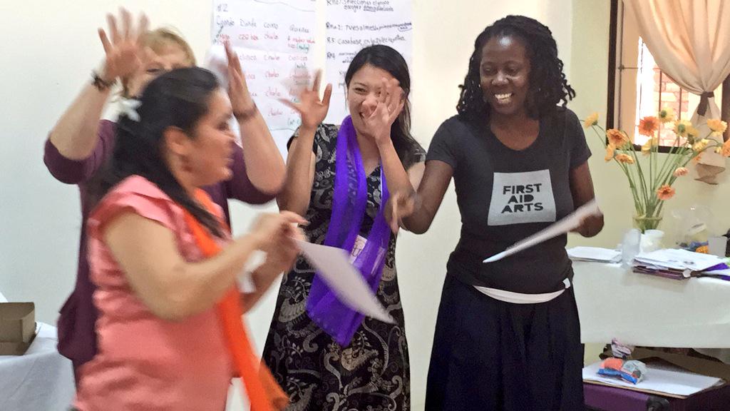 FirstAidArts's tweet photo. Giving some celebratory love on the last day of our #HealingArtsToolkit training in #Nicaragua with #AMOSHealth http://t.co/S086JZrdpp