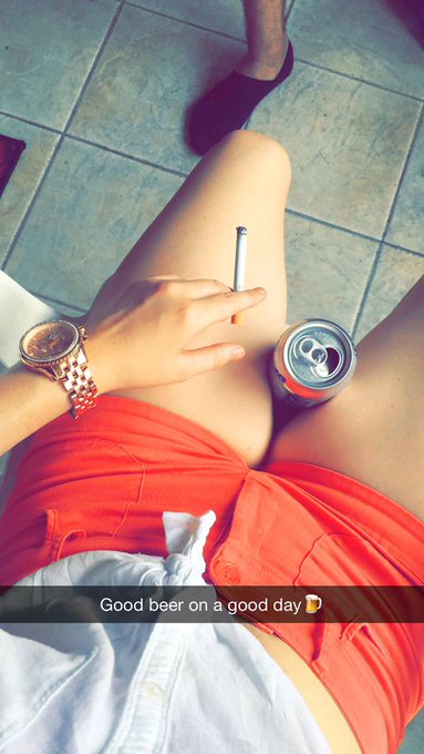 Yes I'm a happy camper #beer #igetwhatiwant 🍻 http://t.co/FZlZ1KiyTR<a href="/tag/beer"class="tags">#beer</a><a href="/tag/igetwhatiwant"class="tags">#igetwhatiwant</a>