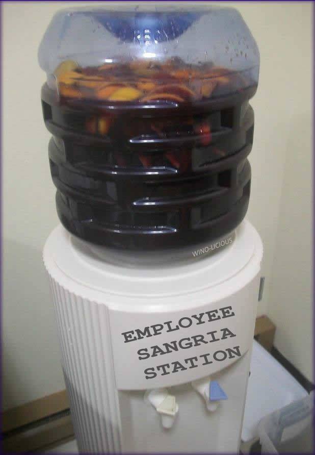 hrolsonBU's tweet photo. Taking a break from the project and seeking some comic relief. My favorite employee benefit #HF231_BU http://t.co/4qcxczIMjJ