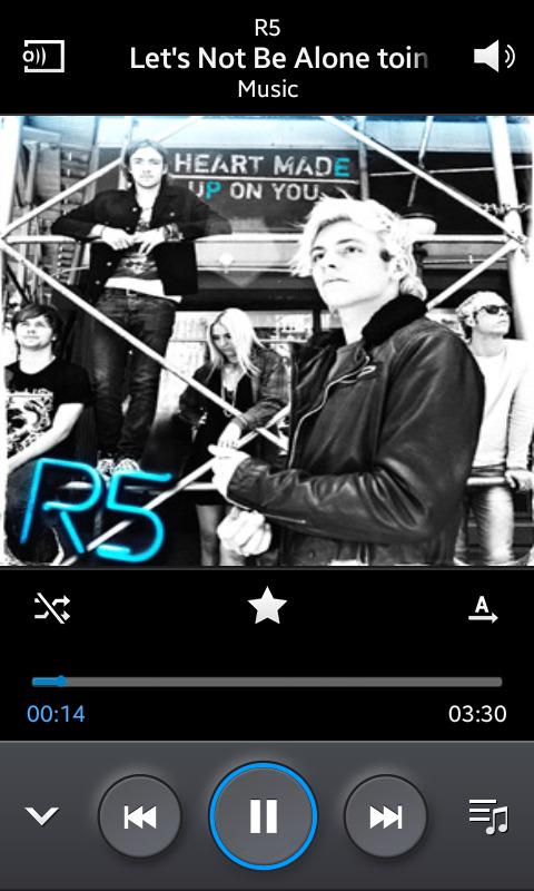 AnR5Fan123's tweet photo. I'm jamming.... http://t.co/8d1QiePqC3