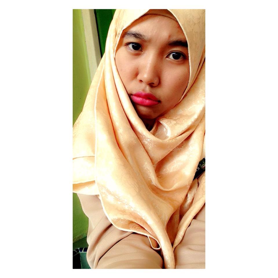 RaniSoller's tweet photo. Nyelpih http://t.co/JT2Vz50vjW