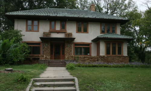 Pathwayevents's tweet photo. Check out this Minneapolis house that #NicoleCurtis gave some curb appeal to! #BeforeandAfter http://t.co/TkEA7WefKu