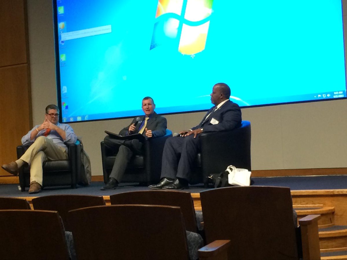 GLD_ITE's tweet photo. Thank you leaders @INDOT @ODOT_Columbus @MichiganDOT for a great DOT Roundtable panel on Day 2 @GLD_ITE #GLDITEAM15 http://t.co/cxU7KNuWA0