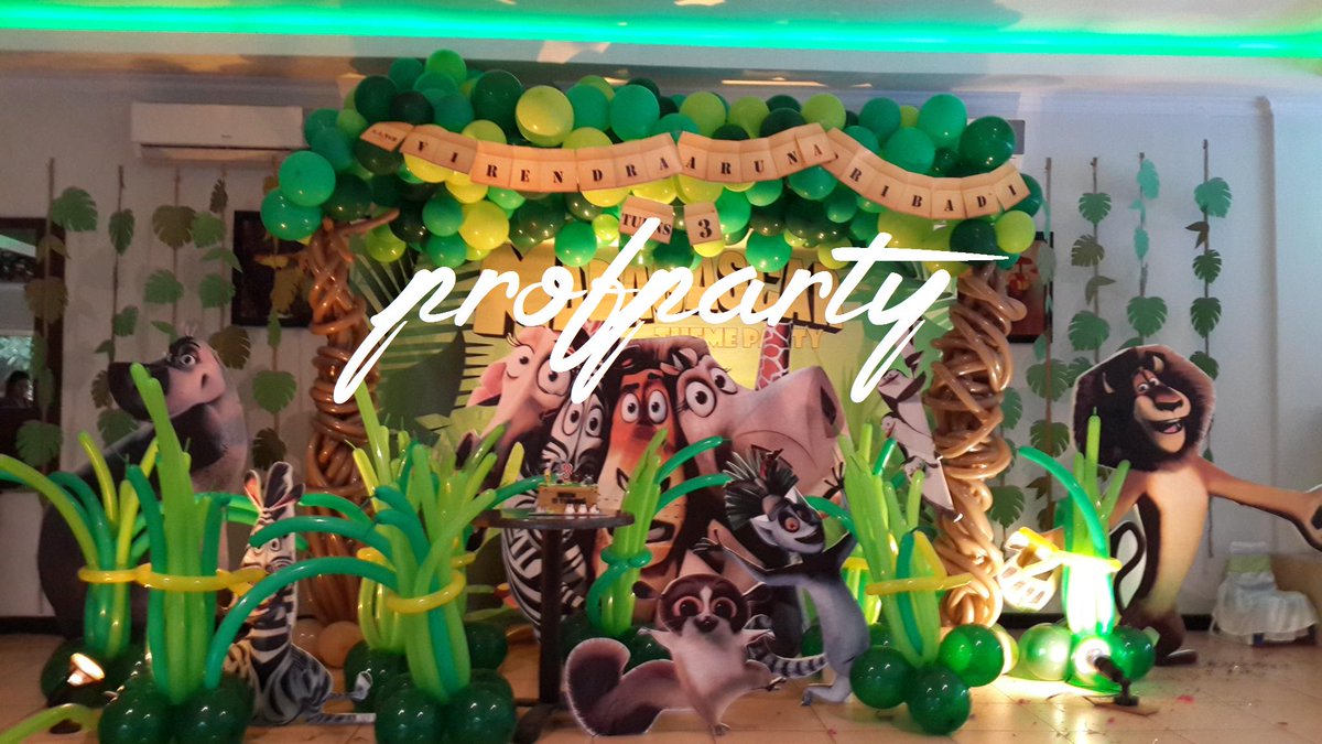 ProfParty's tweet photo. madagascar decor #profdecor #baloondecor #paludecor http://t.co/x2yZgWqcav