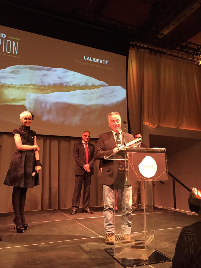 GRAND CHAMPION #GPFC2015: félicitations à la Fromagerie du Presbytère et leur fromage gagnant Laliberté!