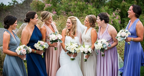 stylemepretty's tweet photo. Jewel tones and pretty smiles: 
http://t.co/6M6GHpdmWS @thesnapgirls http://t.co/XFWNWNHWL0
