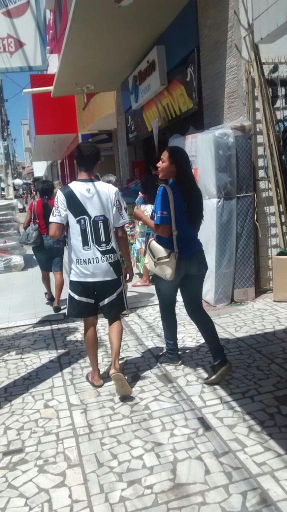 Hugopmc's tweet photo. @abraaolf @SuassunaThiago @viniciomga1 @Clarindatavares Out-Sertão com 100% de foco na niva oferta #top #dnatim http://t.co/rTNfPThtMm