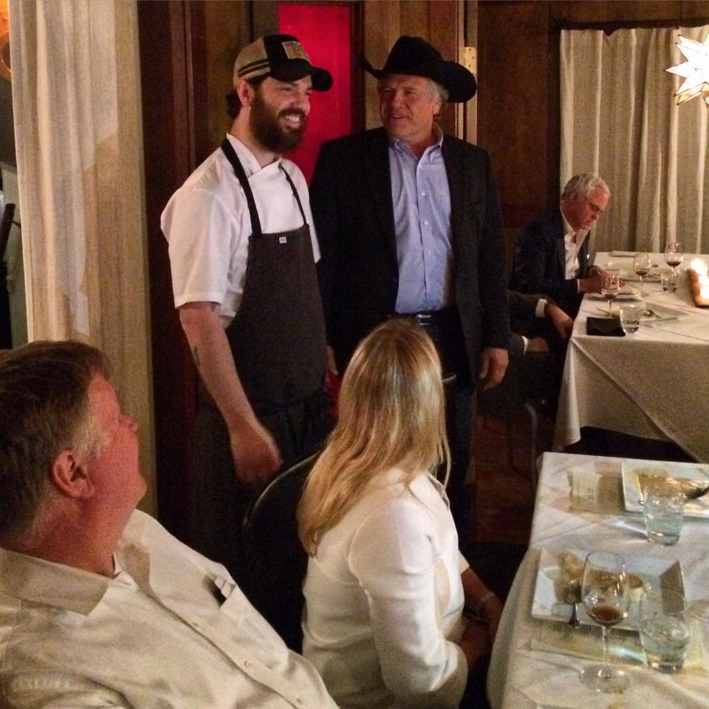 BrasstownBeef's tweet photo. Chef &amp; farmer together, just the way it should be. What an amazing Earth Day dinner from Chef Matt at @woodfiregrill! http://t.co/JJS2ZlMumH