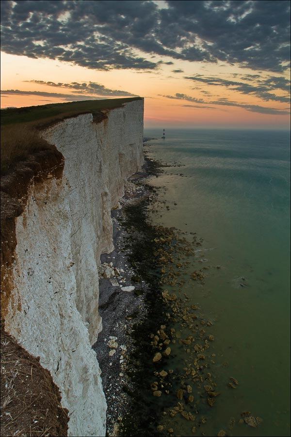 amazingviews0's tweet photo. Beachy Head, England http://t.co/mhqDwA5kjF
