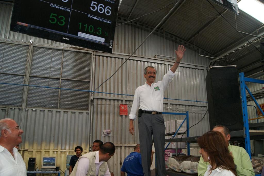 JACVillalobos's tweet photo. Un día muy fructífero, gracias a todos ustedes por sus mensajes de apoyo. ¡Vamos a ganar! #CórdovaCandidatoCiudadano http://t.co/FZ2UbngdIr