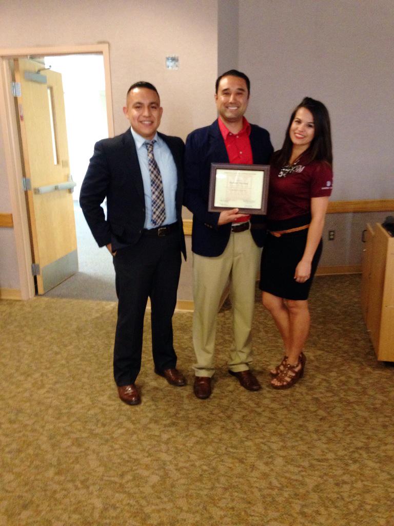 Gabe4Target's tweet photo. Had a great time motivating the Daniels Fund Scholarship students tonight at New Mexico State University. http://t.co/l9wjjTvOPN
