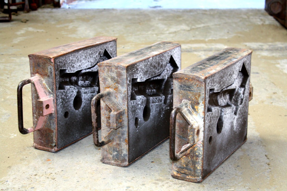 The moulds Brett pumped out earlier today 

#photooftheday