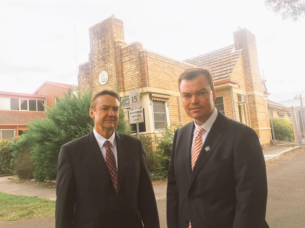 Great to have Shadow Minister for Police Edward O'Donohue in Colac supporting Colac Police and our community.