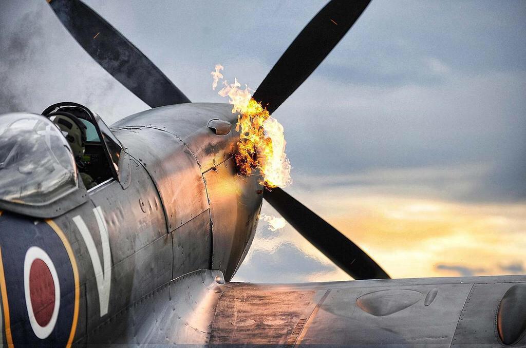 lifeandengines's tweet photo. English. #StGeorgesDay #LifeAndEngines #RRMerlin #Spitfire http://t.co/VCDSAGmTlI