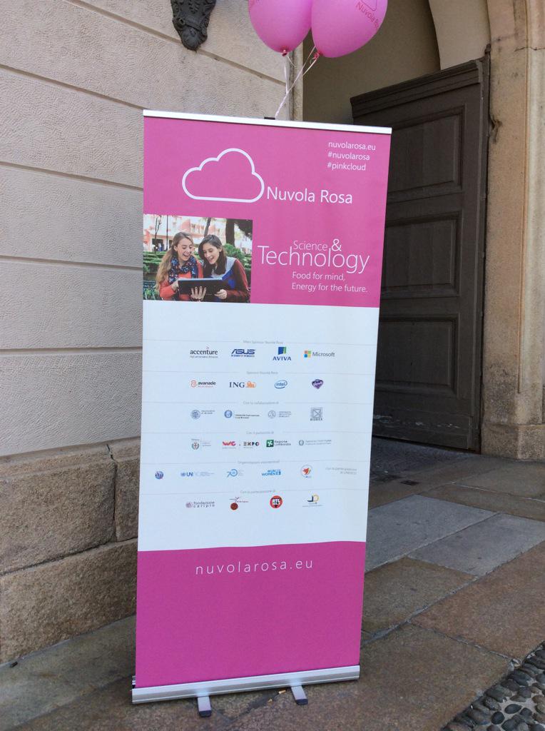microsoftitalia's tweet photo. #nuvolarosa, let's start! A Palazzo Reale per la conferenza stampa @robi_cocco http://t.co/IWR0NcN0VH