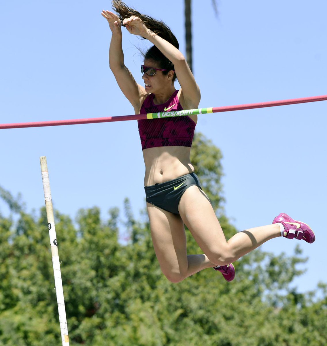 TaFphoto's tweet photo. Katerina Stefanidi wins 4.50m PV INV @StanfordXCTF #GoStanford @HellenicOlympic #IAAF #MtSac15 18 Apr 2015 http://t.co/hHOrukfU3n