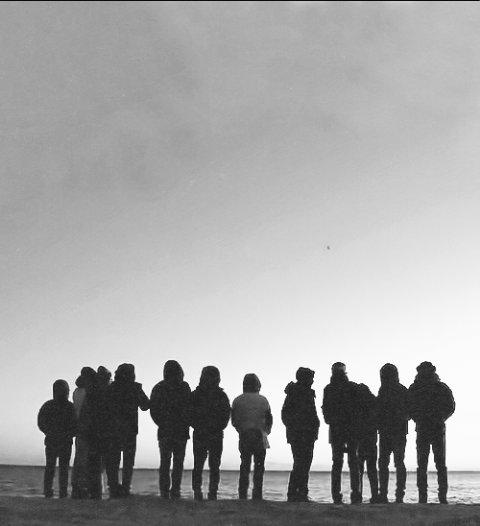 EXO 
OT12
OT11
OT10
OT9
OT8
OT7
OT6
OT5
OT4
OT3
OT2
OT1

no matter what will happen to this fandom this is my home.