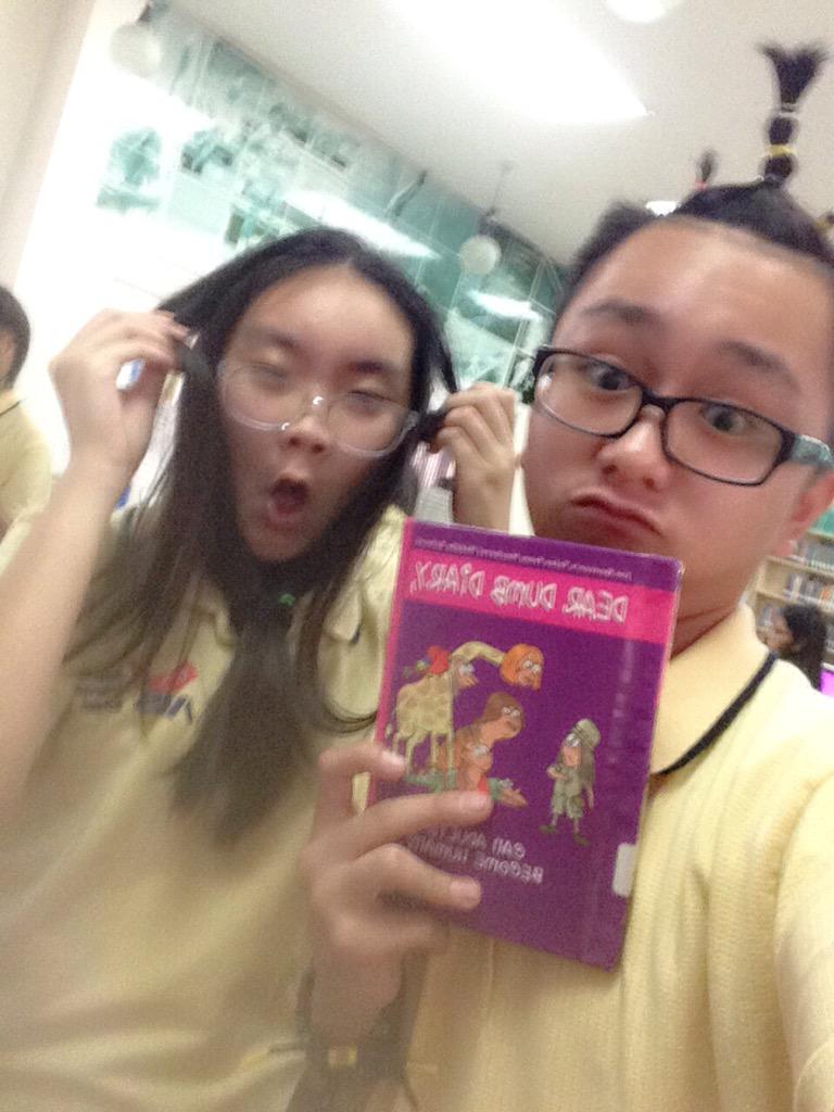 davidpham2662's tweet photo. #bookselfie #amisreads http://t.co/Alygbvs0g4