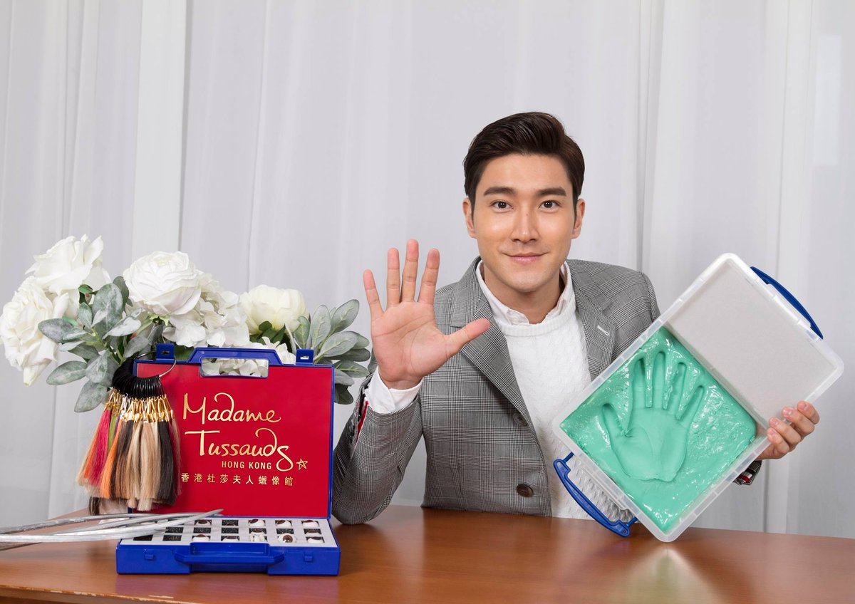 GalaxySuperS's tweet photo. Foto: Siwon Super Junior untuk Museum Madame Tussauds Hong Kong http://t.co/phDYywvguK http://t.co/niOj6epkPO