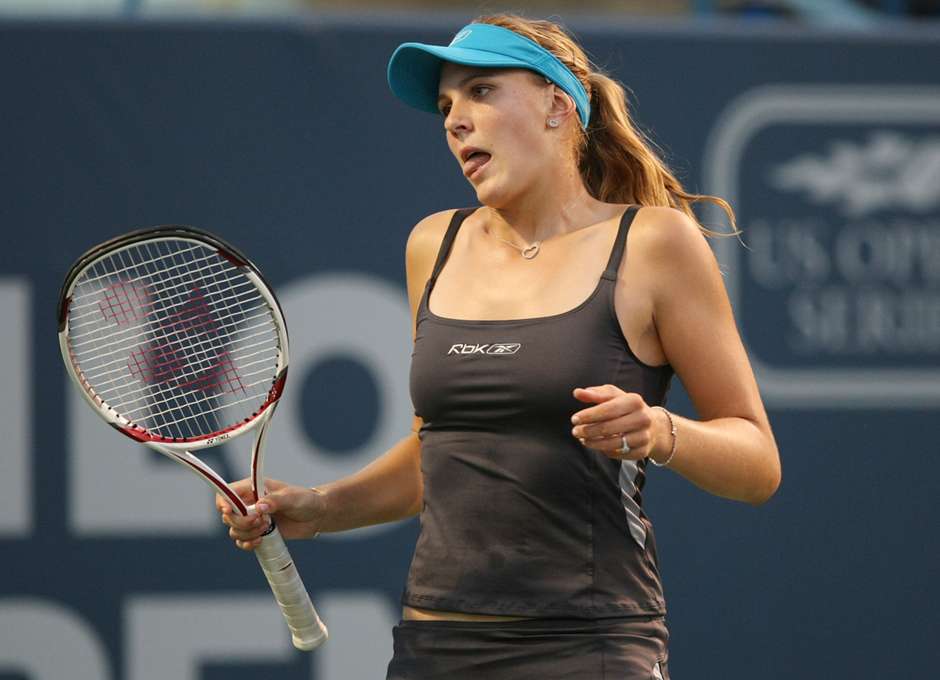 Another Happy Birthday to Nicole Vaidisova who turns 26 today. Another little present for all:  