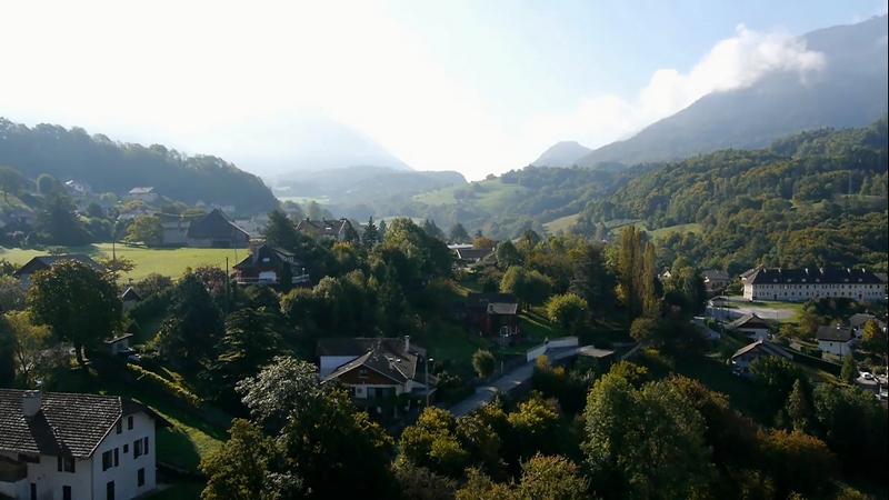 Découvrez le film-reportage « Mémoires d’anciens du Pays de Faverges" sur Rhône-Alpes TV bit.ly/MemoiresdAncie…