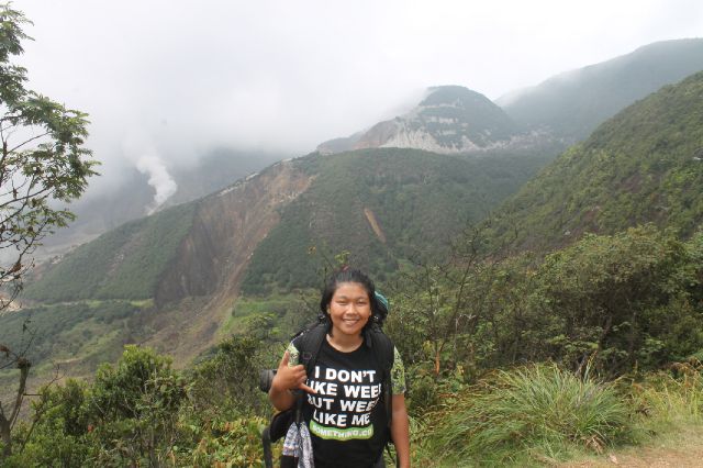 infopendaki's tweet photo. RT @dodolcina_: Hehe iseng aja :D #AdventureForFun #Latepost #pendakigunung #Retweet http://t.co/OdxN0Nz37y