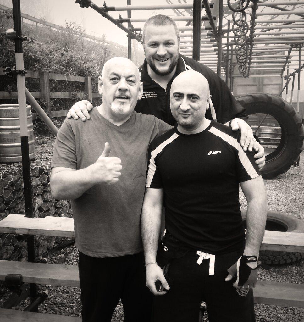 Globalfitonline's tweet photo. Had my 57yr old dad join us this morning 
#CampDetox
#inspirational
#beartraining http://t.co/Uqt4u7I9cs