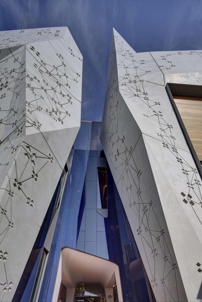 FunderMax HPL 0702 NG Night Blue. The gloss surface technology from FunderMax is stunning.
Photo: Brett Boardman