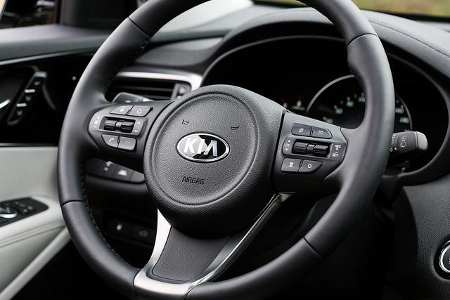 kiaaustralia's tweet image. #SurprisingFact: The "new car smell" is composed of over 50 volatile organic compounds.