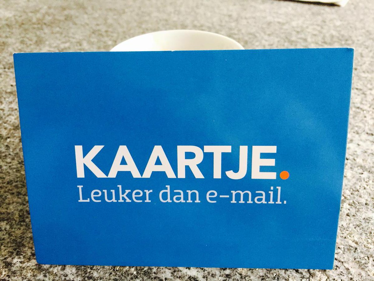 mooipapier's tweet photo. Gezien bij #coolblue, dé online winkel: kaartje op papier http://t.co/W5TsEYHV50