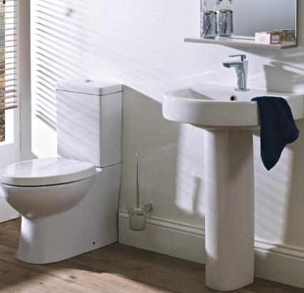 featurebathroom tweet picture