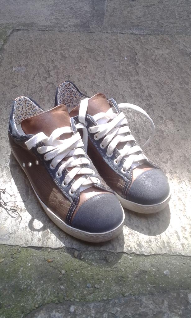 CorteGaribaldi's tweet photo. Buongiorno! #glamour #chic #Juventus #shopping #torino #viagaribaldi #cortegaribaldi #sneakers #shoes #shop #outfit http://t.co/eM98fUU0xk