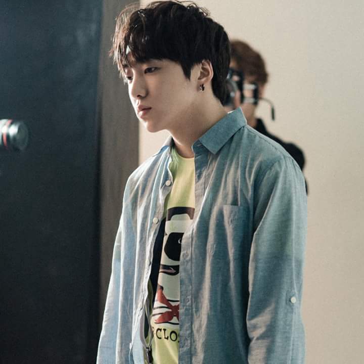 weloveseungyoon's tweet photo. [ENDORSEMENT] 150423 BTS: Seungyoon for NII Summer Campaign http://t.co/OPeEid3PLF
