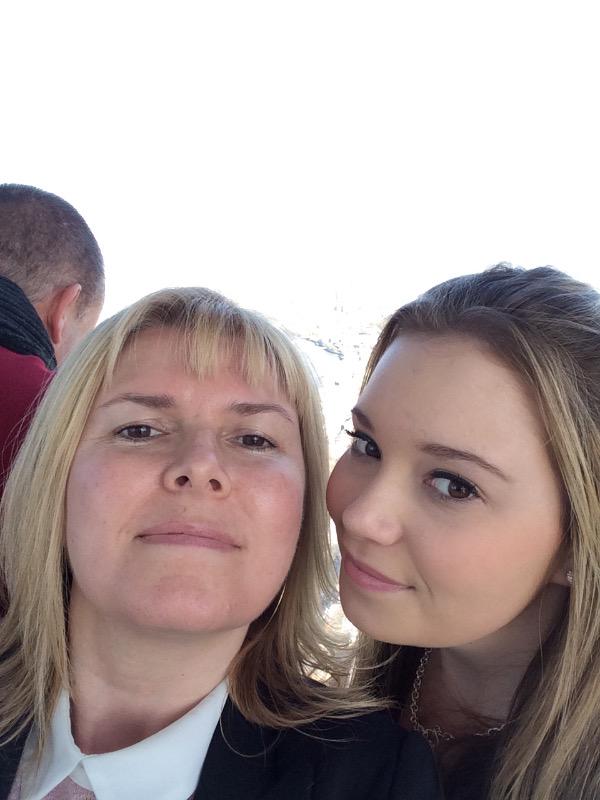 JaggedEdgeSWF's tweet image. Mel rated us 5 out of 5! #salonselfie