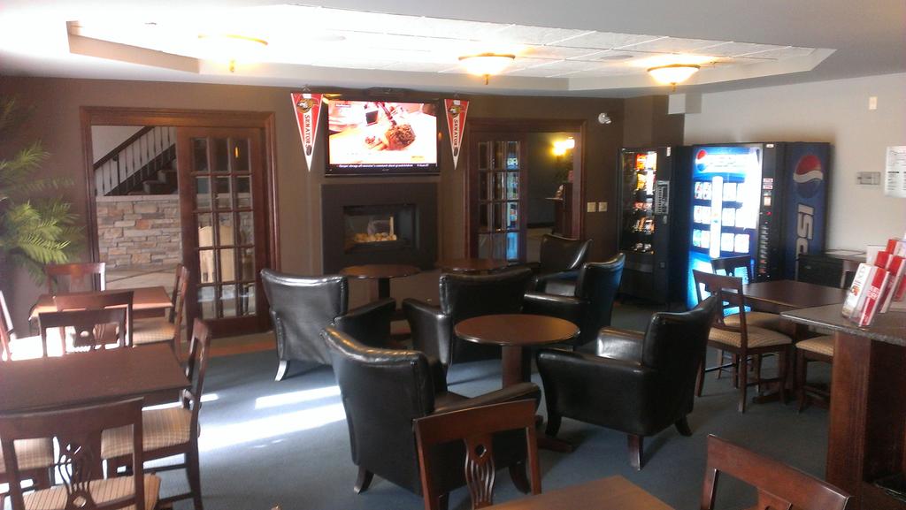 SOH_2015's tweet photo. Great breakfast at the River Rock inn. Very nice hotel!! http://t.co/nxQx6Q26eA