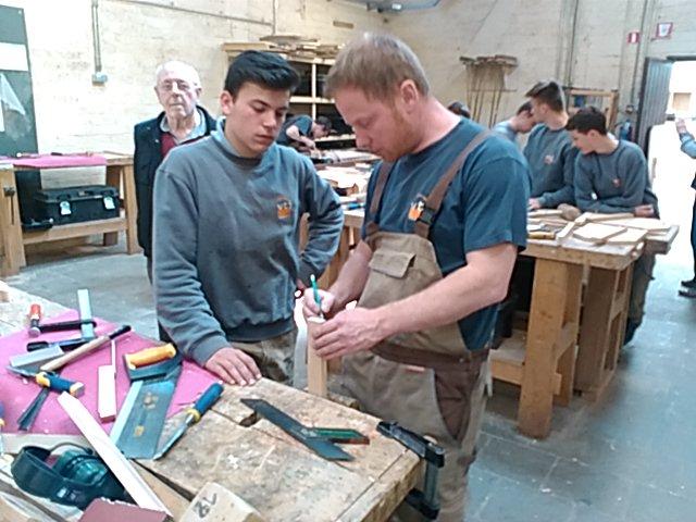 VTISintLucas's tweet photo. Werken! #houtproef @NolleRyckoort @maximdewulf http://t.co/nQtLohGBVo