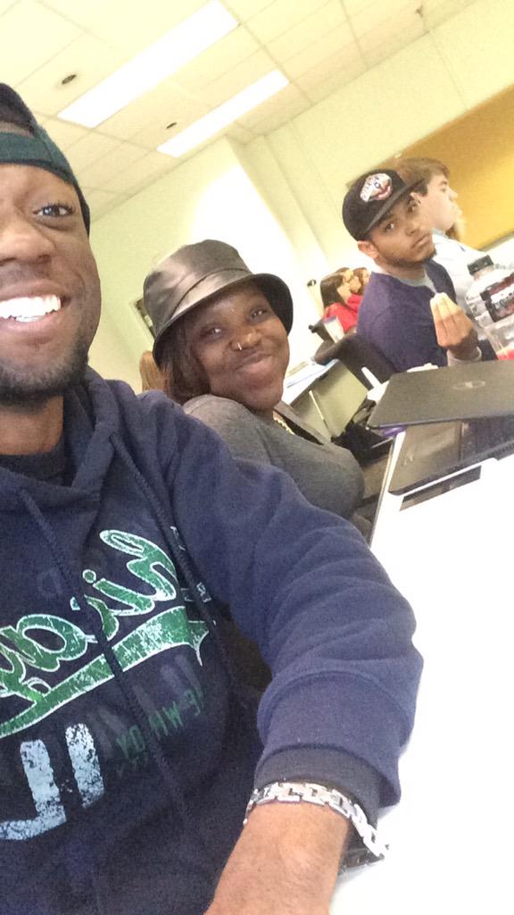 ispeakking6's tweet photo. Our Last Day of College! #15Days till 🎓 http://t.co/u8kpIOJzla