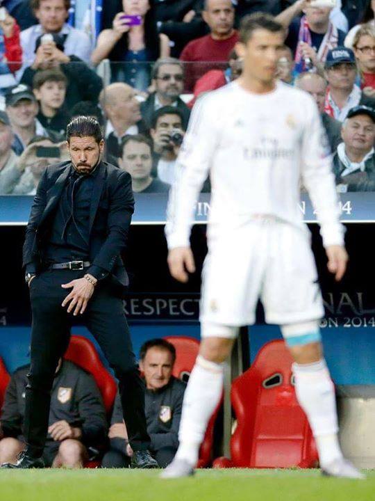 selectvoetbal's tweet photo. Diego Simeone op z'n best.. http://t.co/dW5O8HdpOP