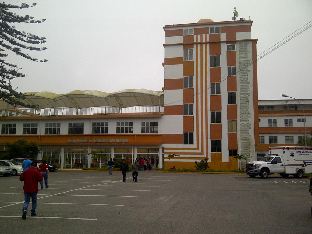 Alex1PSUV's tweet photo. Elías Jaua Milano en la escuela de formación del PSUV @JesusFariaPSUV @MONenrevolucion http://t.co/QL0OVobY0h