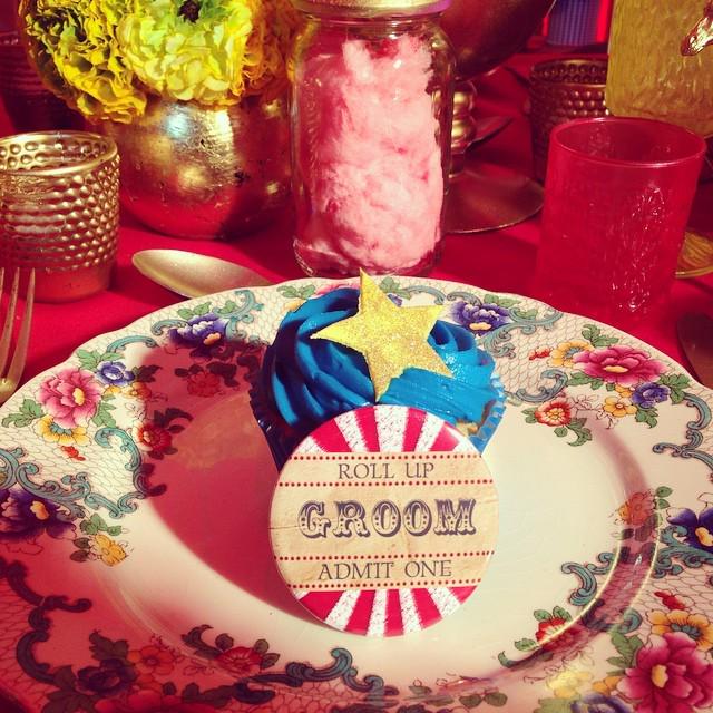 Sneaky peak of our circus fun shoot! @peardropavenue <a href="/happycakesuk/">Happy Cakes</a> <a href="/slrphotos/">Steve L. Romero</a> <a href="/atelierem/">Atelier Emmanuel</a> ift.tt/1DmqZa3