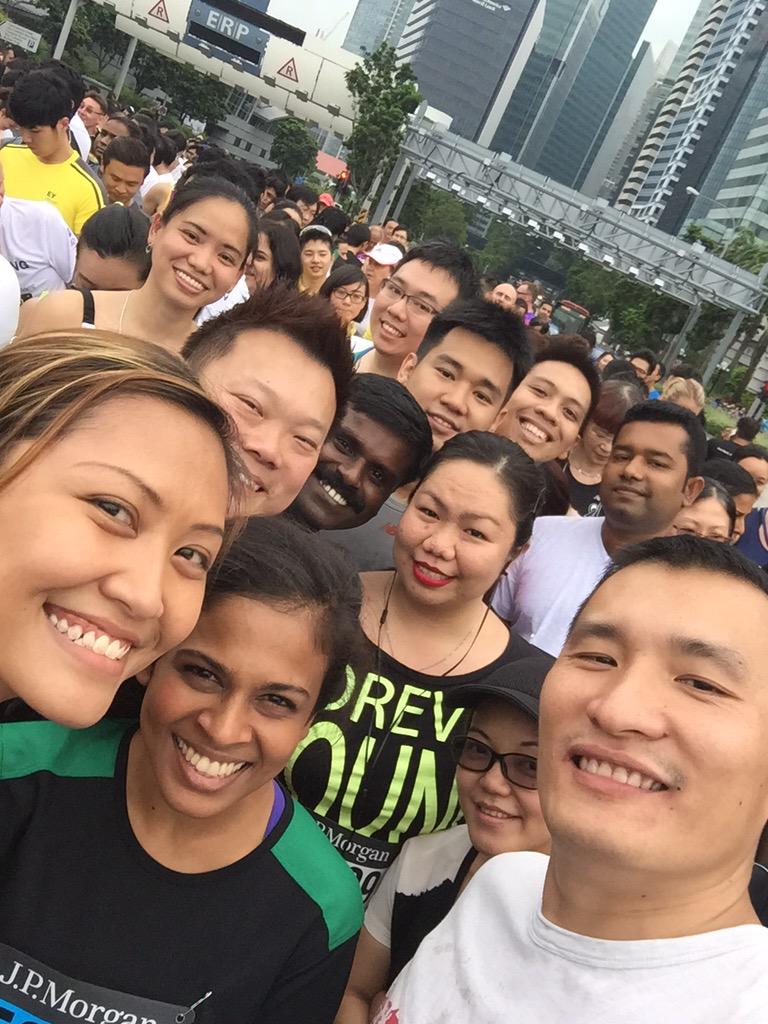 kristineorange's tweet photo. We are ready!!!! ;) JP Morgan Run 230415 #IntuitLife #IntuitSG @shinoharayukir1 @jogeinam @vinothsg11 http://t.co/yA6pduXghG