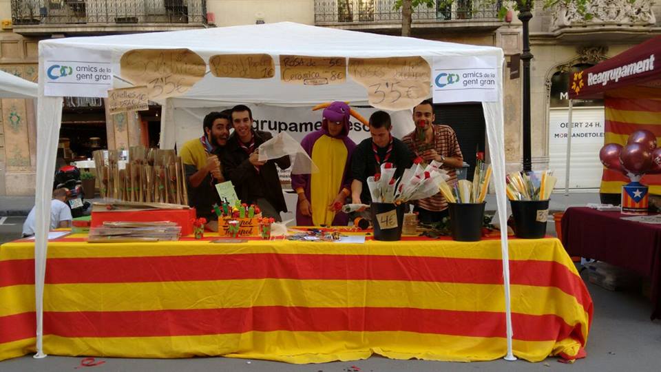 Veniu a visitar-nos a la nostre parada a Rambla Catalunya entre c/Valencia i c/Mallorca. us Hi esperem!!! #SantJordi