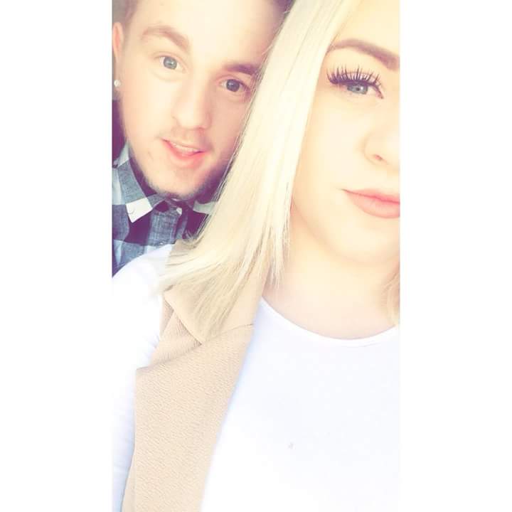 Daniel_Bladon's tweet photo. Love my girl loads 😘🌎 http://t.co/Cy0J6cugHh