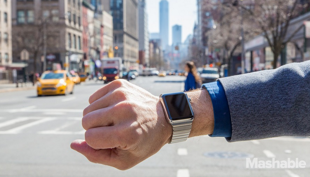 Check your order, Apple has announced it's sending the #AppleWatch early mashable.com/2015/04/23/app…