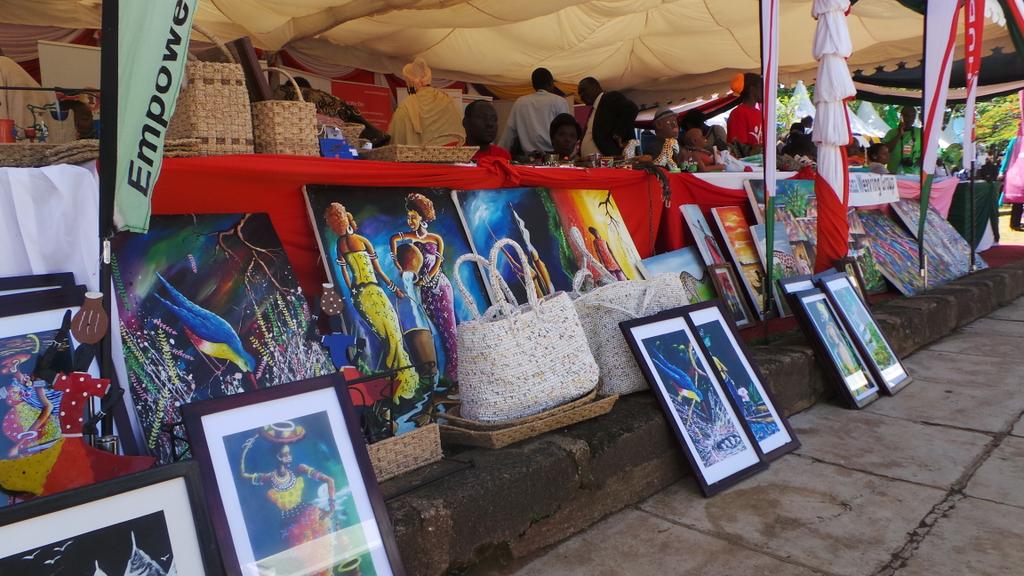 citizentvkenya's tweet image. Art on display at the Huduma Centre stand #DevCon2015