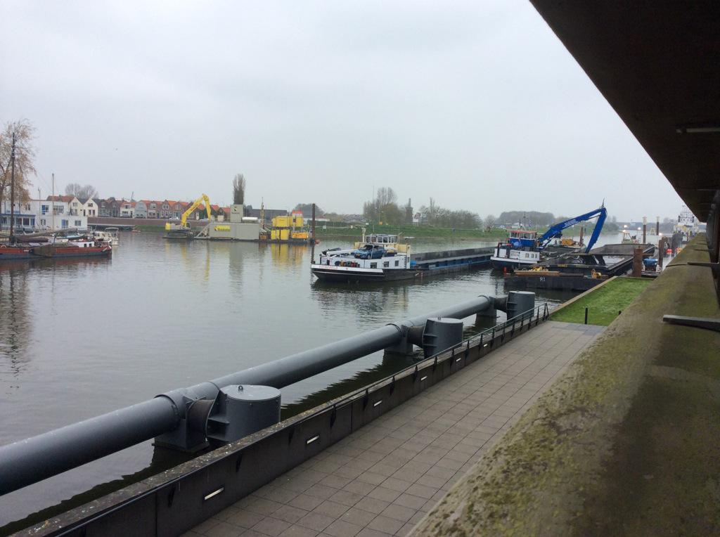 Baggeren in kanaal en haven, wat zou dat kosten?? Ondertussen nieuwe bezuiniging rijk WMO en jeugd. <a href="/Gem_Middelburg/">Gemeente Middelburg</a>