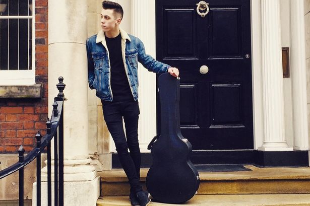 Getintothis's tweet image. Ahead of @SoundCity &amp;amp; @TonyZanzi gigs @paddy_clegg talks influences, swimming &amp;amp; tomato ketchup bit.ly/1FghduN