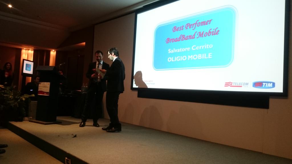 nisfr's tweet photo. #cincontriamo @OligioMobile_TI bravo Salvatore! http://t.co/rIus5oSlYr