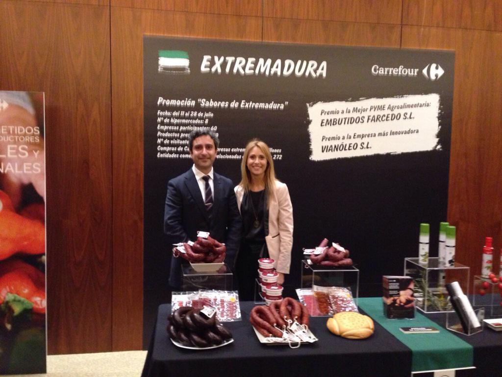 FARCEDO&MOMENTUM tweet media